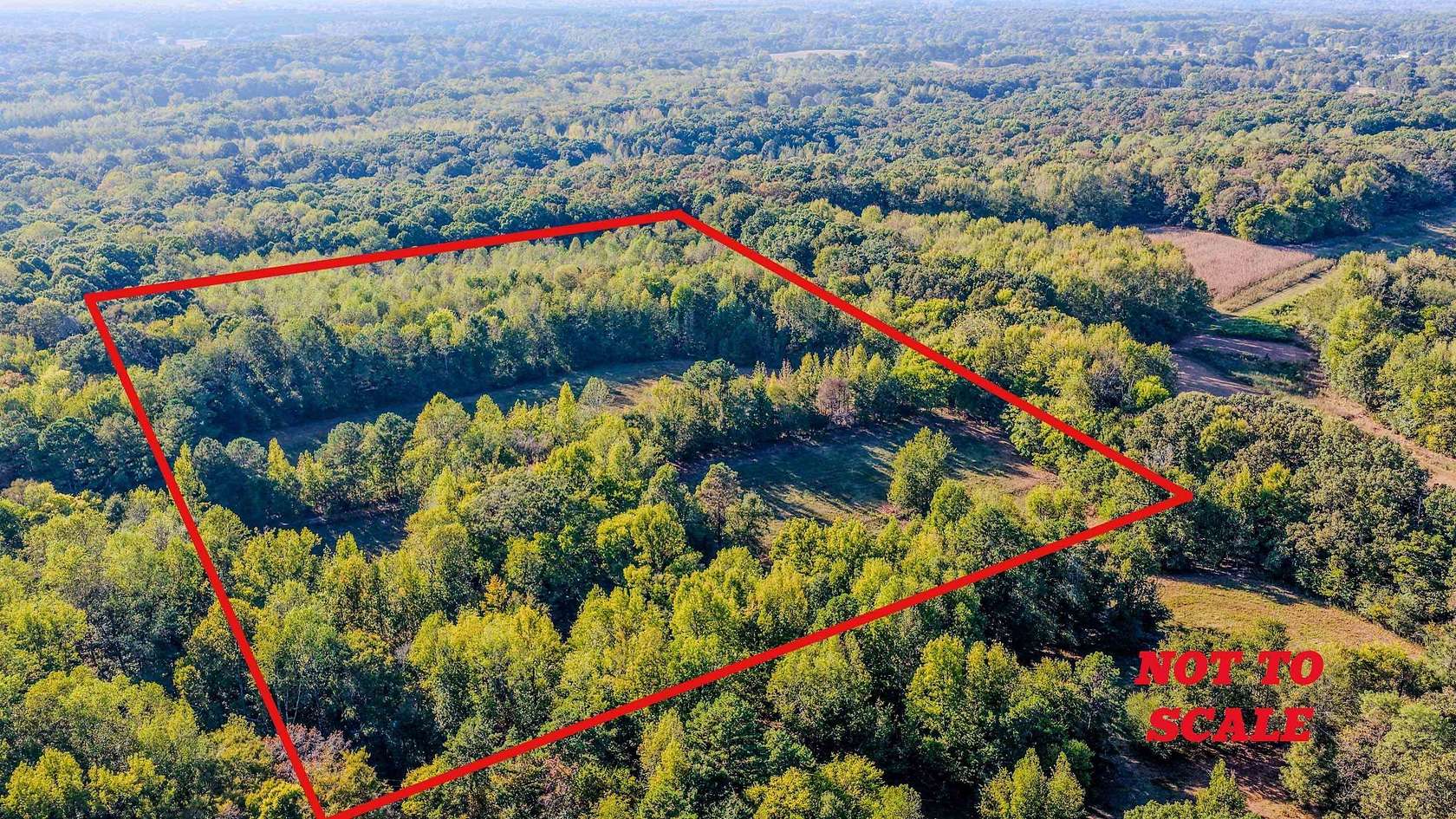 20 Acres of Agricultural & Residential Land for Sale in Florence, Alabama