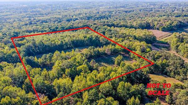20 Acres of Agricultural & Residential Land for Sale in Florence, Alabama