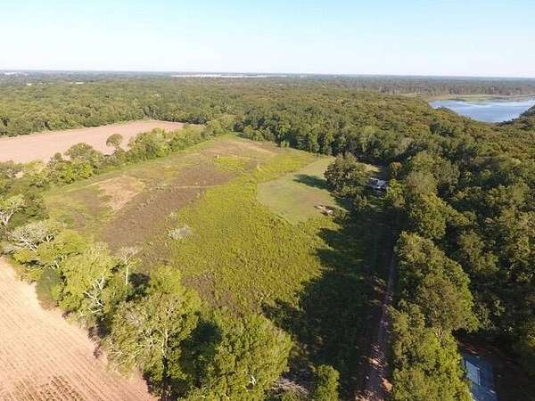 12 Acres of Recreational Land with Home for Sale in Hamburg, Louisiana