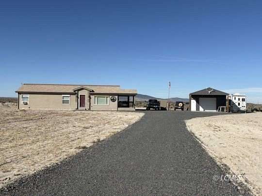 19.1 Acres of Recreational Land with Home for Sale in Silver Lake, Oregon
