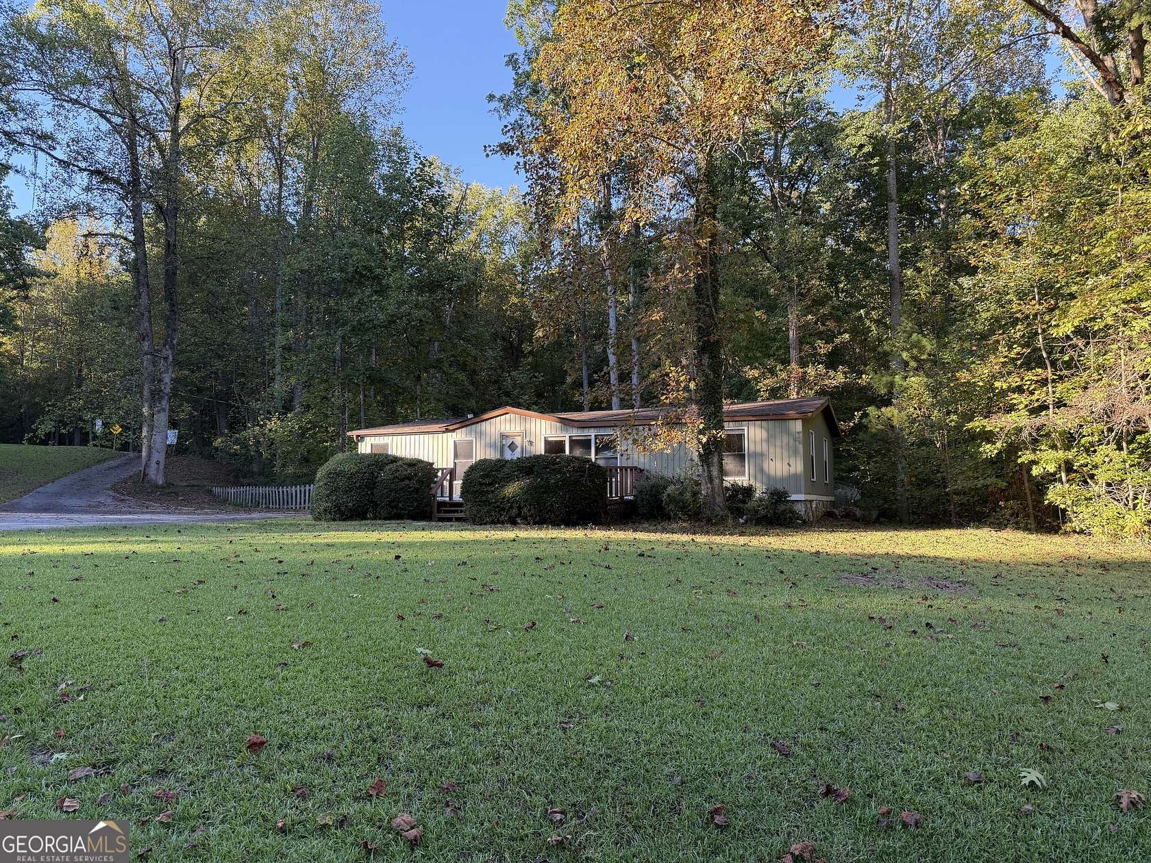 4.54 Acres of Land with Home for Sale in Toccoa, Georgia