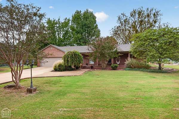 1.88 Acres of Land with Home for Sale in Jonesboro, Arkansas