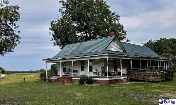 5.27 Acres of Land with Home for Sale in Bennettsville, North Carolina