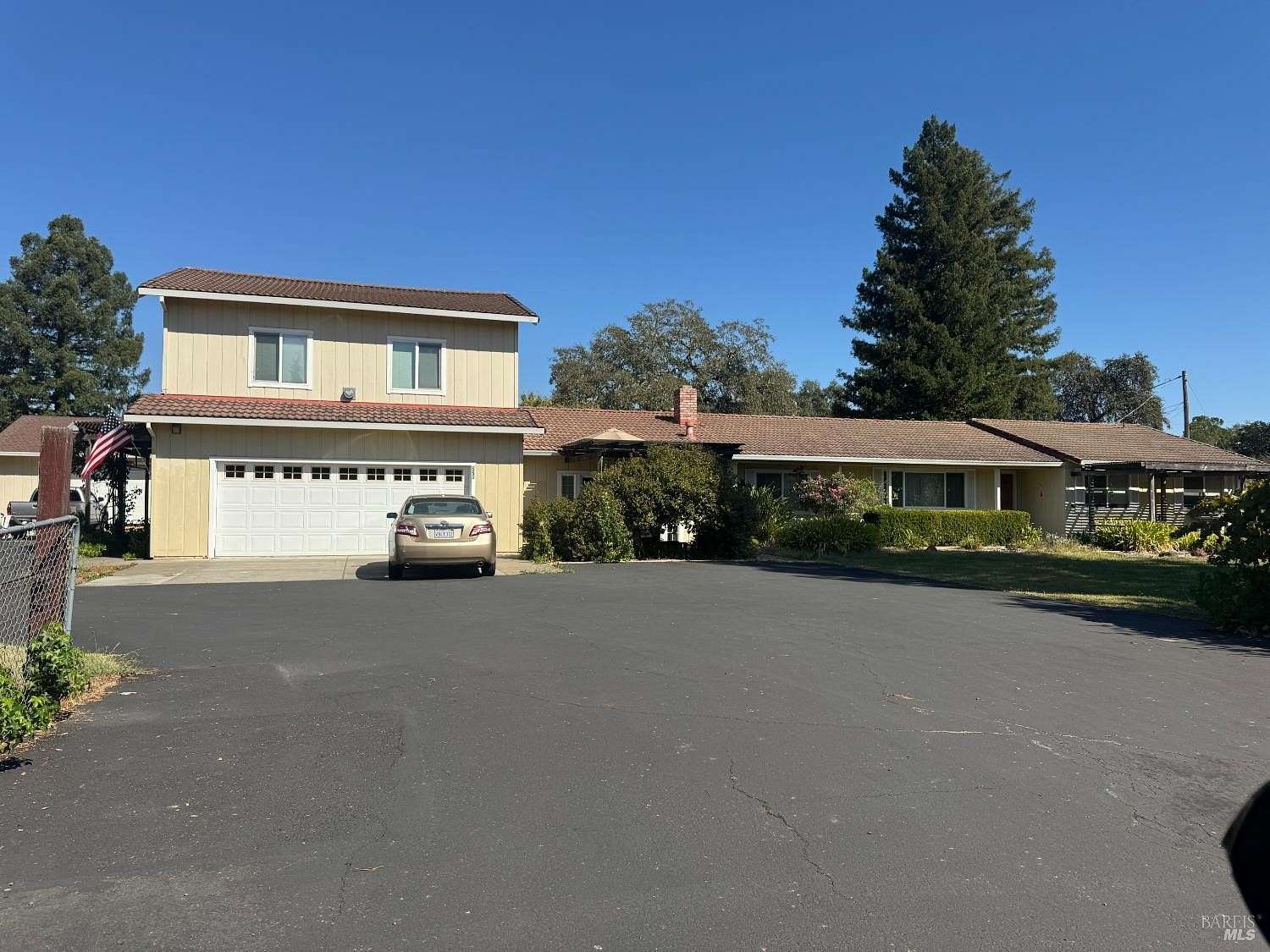 4 Acres of Residential Land for Sale in Windsor, California