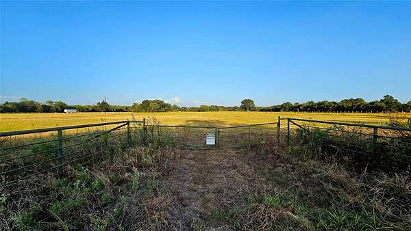 10 Acres of Land for Sale in East Tawakoni, Texas