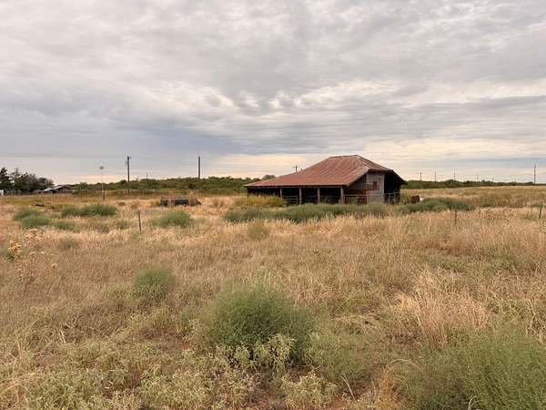22 Acres of Improved Land for Sale in Quanah, Texas