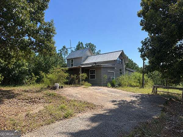 4.14 Acres of Land with Home for Sale in Bowman, Georgia