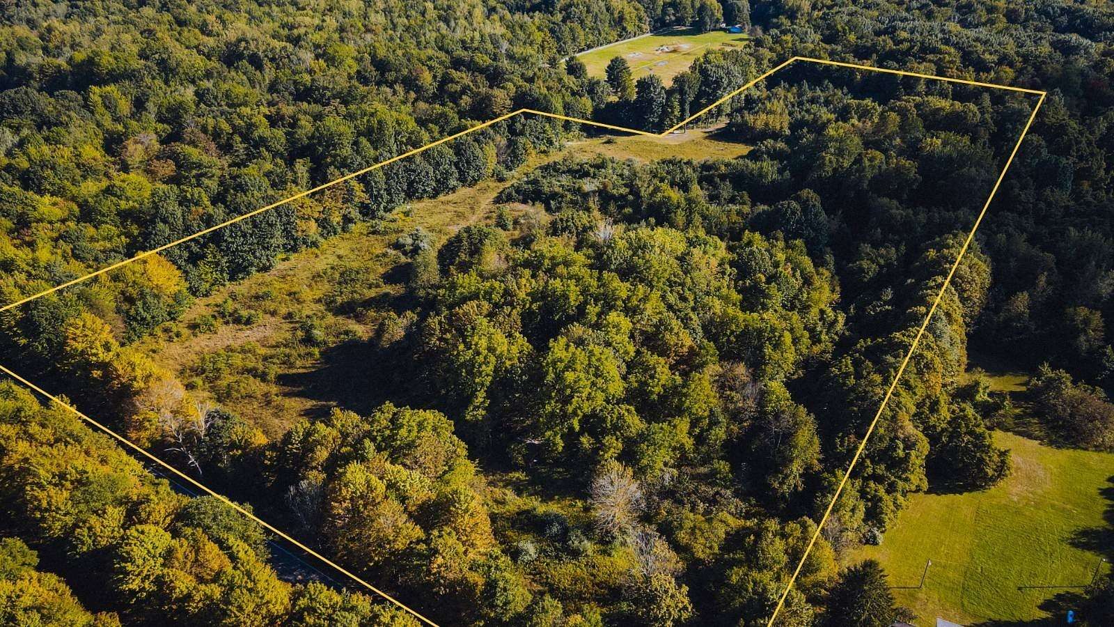 19 Acres of Recreational & Residential Land for Sale in Covert, Michigan