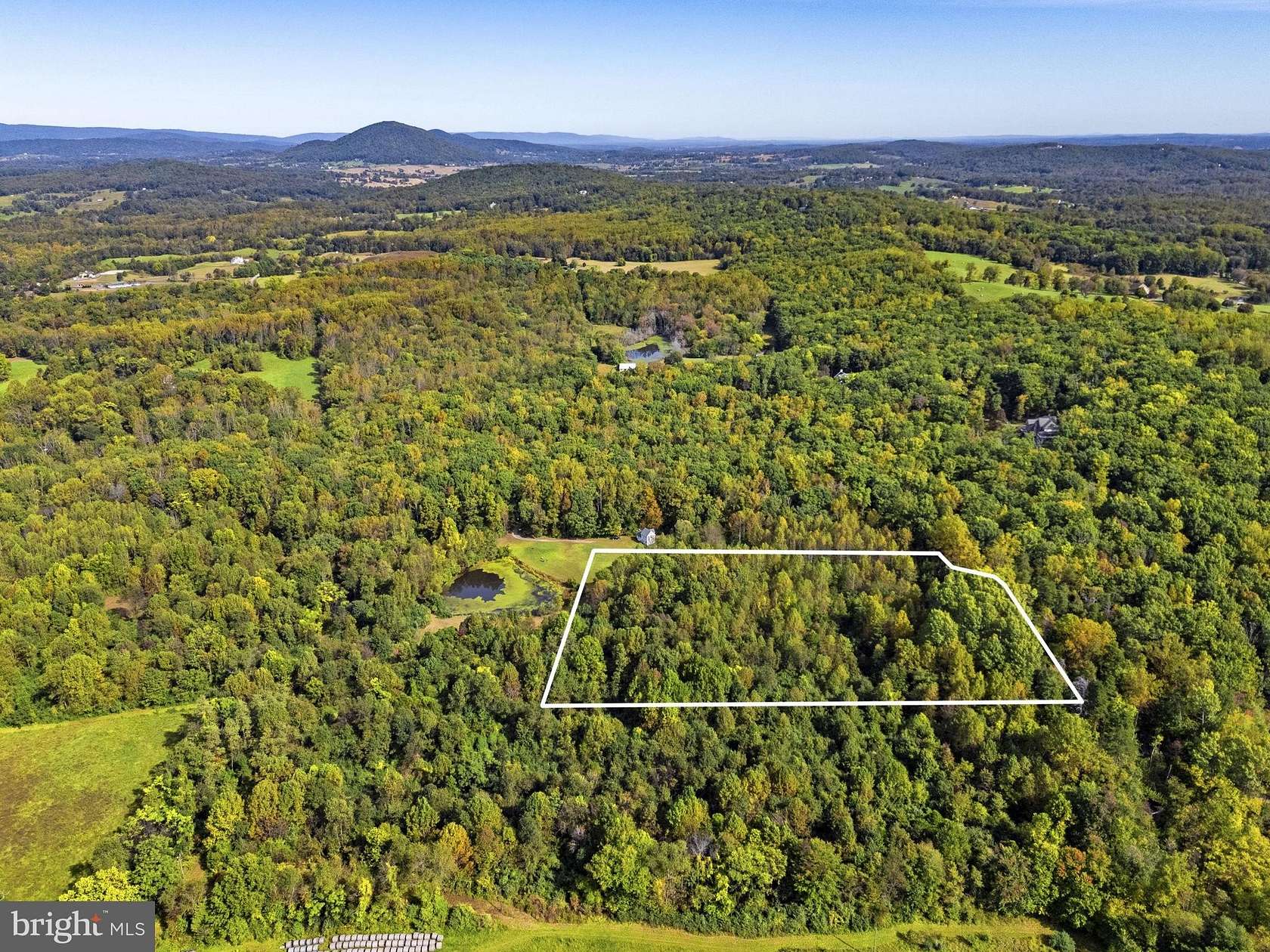 5 Acres of Residential Land for Sale in Marshall, Virginia