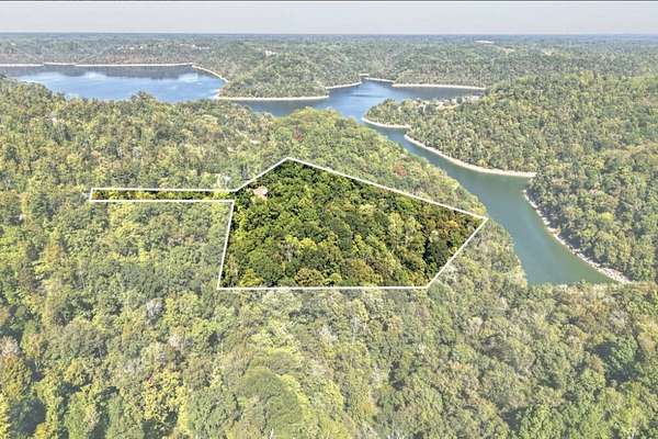 6.25 Acres of Residential Land for Auction in Sparta, Tennessee