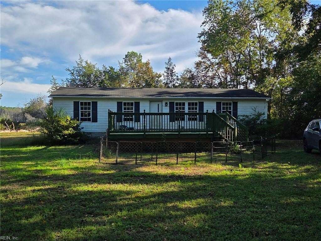 8.59 Acres of Land with Home for Sale in Susan, Virginia