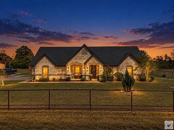 6.73 Acres of Land with Home for Sale in Avery, Texas