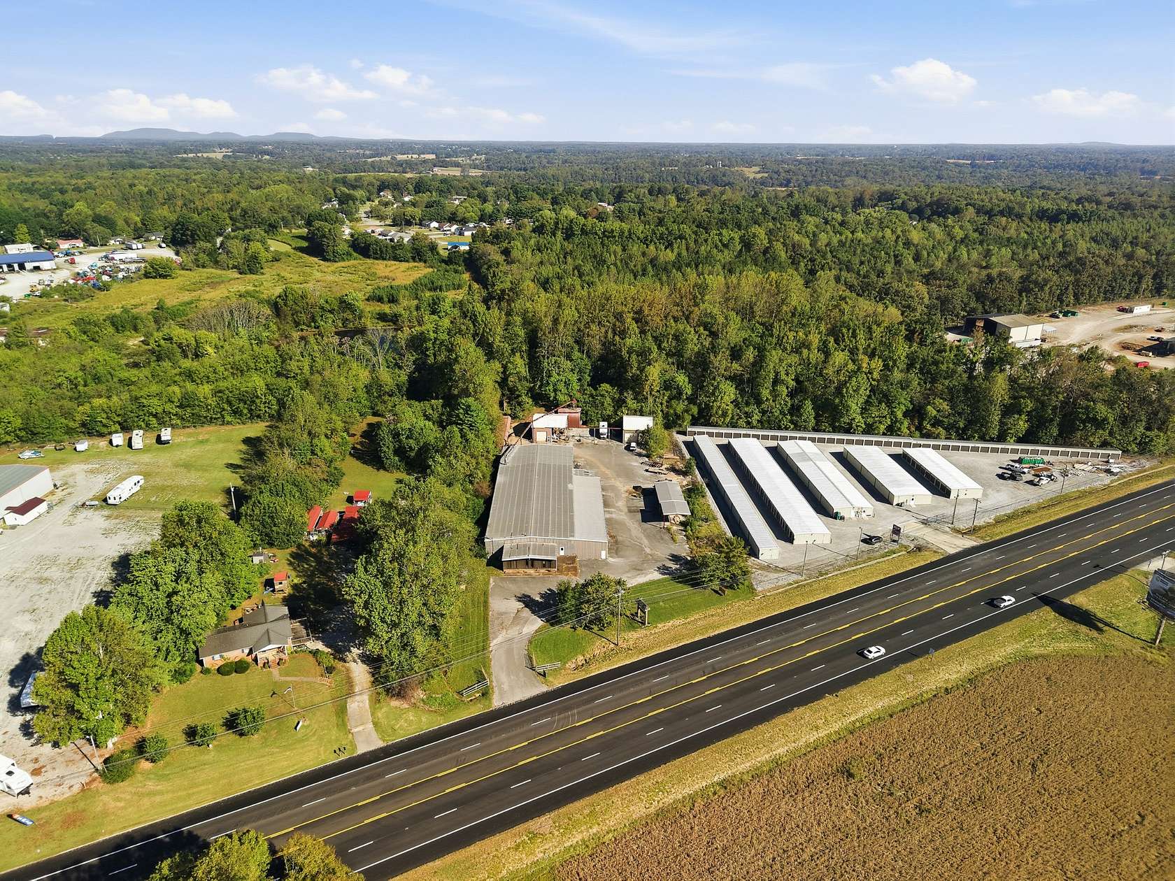 2.33 Acres of Improved Commercial Land for Sale in McMinnville, Tennessee