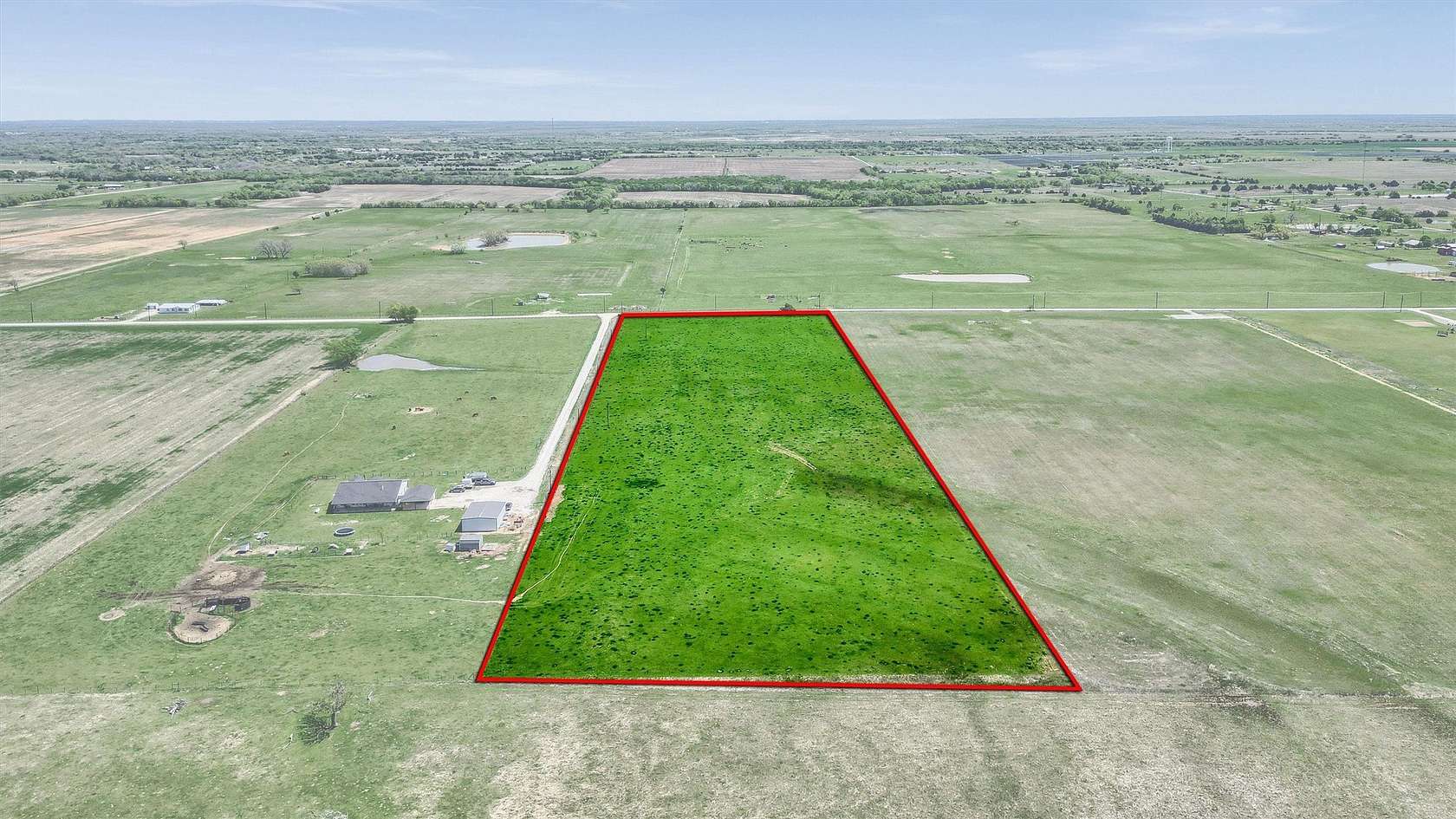 11 Acres of Land for Sale in Whitesboro, Texas