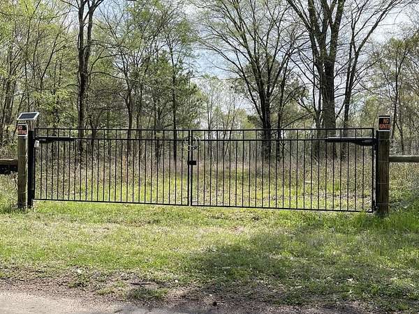 40 Acres of Recreational & Residential Land for Sale in Palestine, Texas