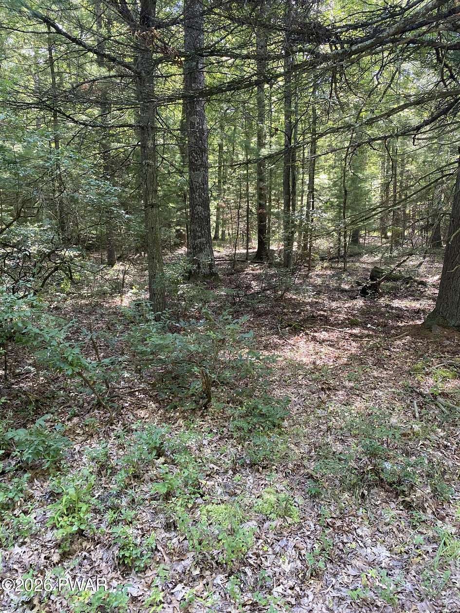 1.5 Acres of Residential Land for Sale in Hawley, Pennsylvania