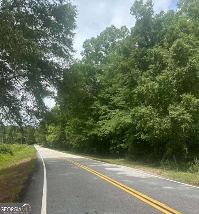40 Acres of Land with Home for Sale in Senoia, Georgia