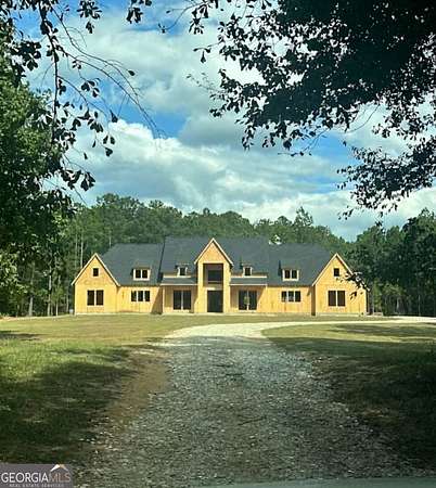 40 Acres of Land with Home for Sale in Senoia, Georgia