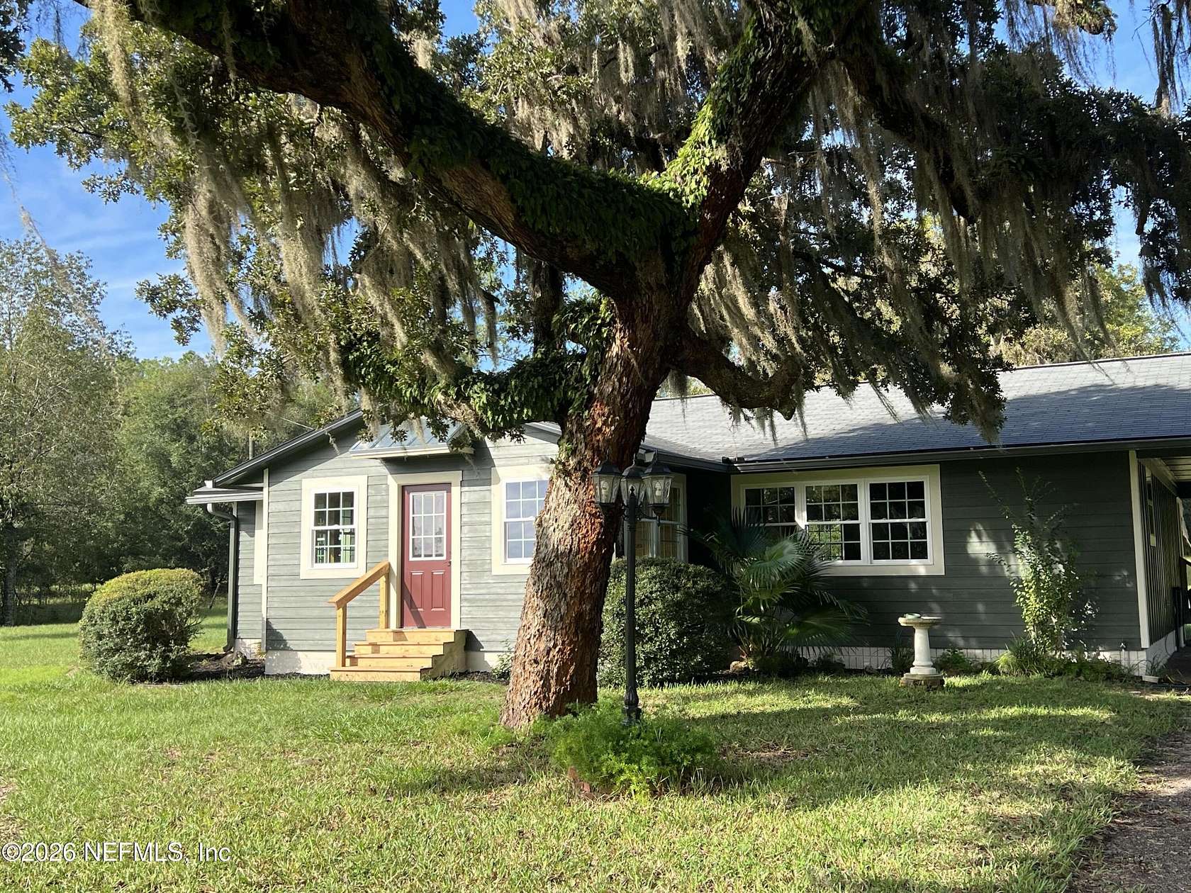 13.4 Acres of Land with Home for Sale in Trenton, Florida