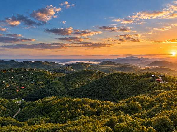 1 Acre of Residential Land for Sale in Sevierville, Tennessee