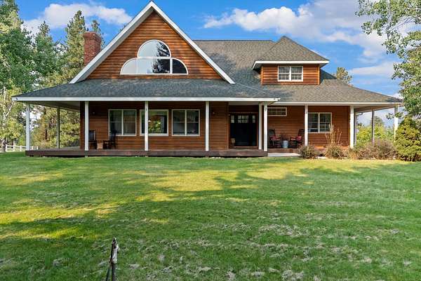 1.89 Acres of Land with Home for Sale in Hamilton, Montana