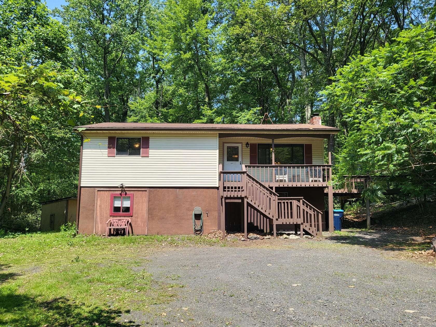 1.74 Acres of Land with Home for Sale in Canadensis, Pennsylvania