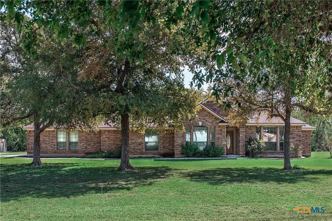 1.6 Acres of Land with Home for Sale in Seguin, Texas