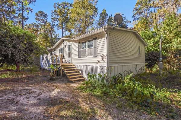 2.5 Acres of Land with Home for Sale in Tallahassee, Florida