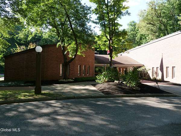 5 Acres of Improved Commercial Land for Lease in Guilderland, New York