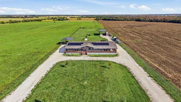 5 Acres of Land with Home for Sale in Collinsville, Texas