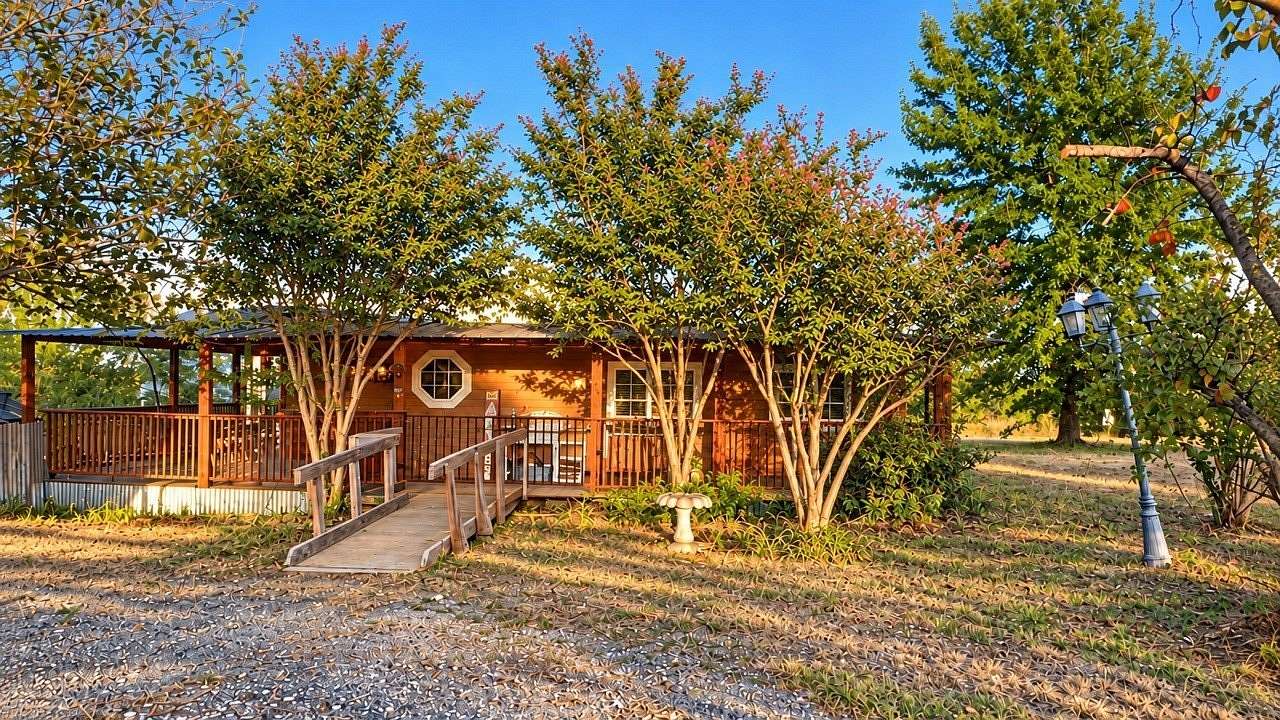 4 Acres of Land with Home for Sale in Farmersville, Texas