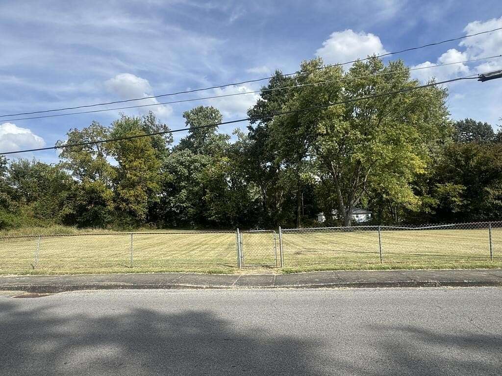 0.56 Acres of Residential Land for Sale in Madisonville, Kentucky