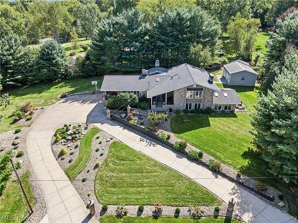 1.5 Acres of Land with Home for Sale in Akron, Ohio