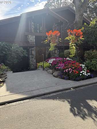 1.53 Acres of Land with Home for Sale in Vancouver, Washington