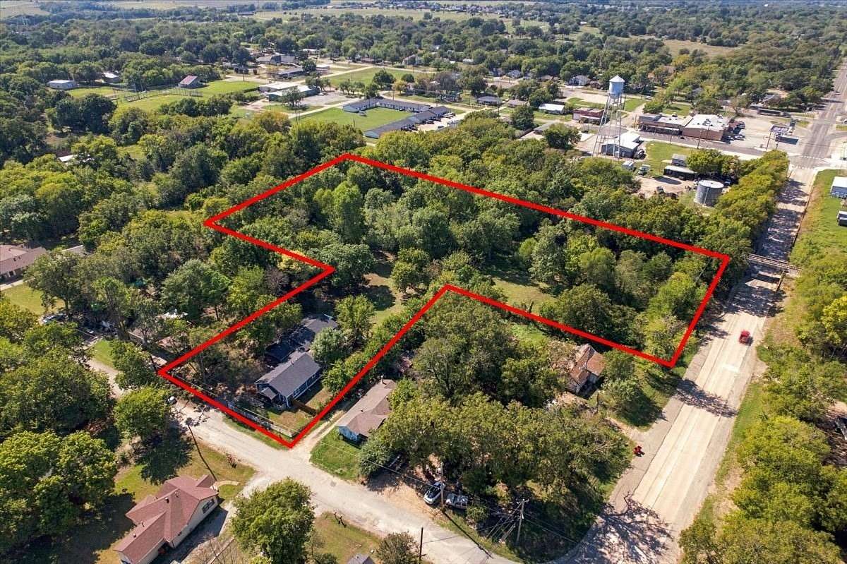 1.78 Acres of Land with Home for Sale in Bells, Texas