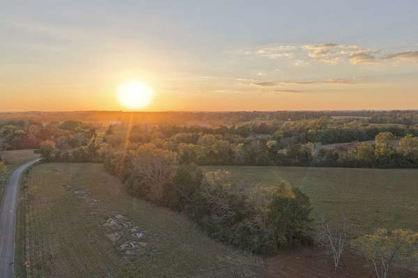 5 Acres of Land for Sale in Chapel Hill, Tennessee