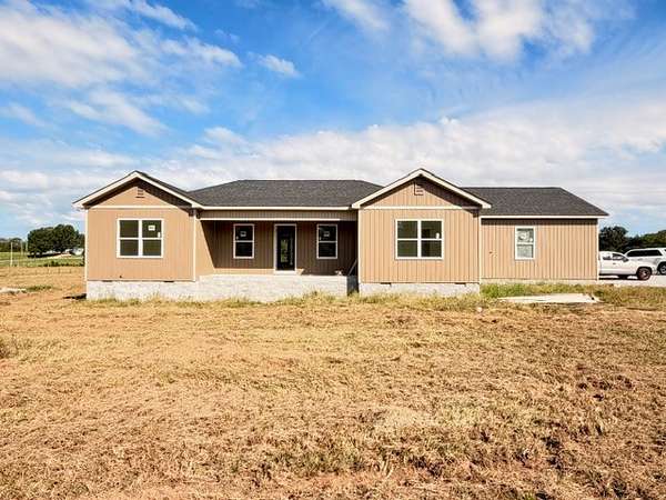 2 Acres of Land with Home for Sale in Winchester, Tennessee