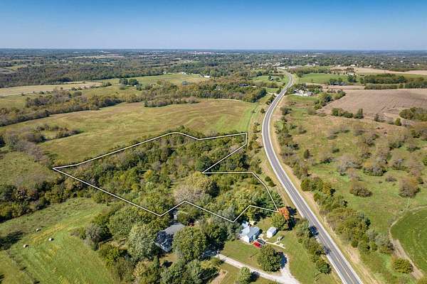 7.5 Acres of Residential Land for Sale in Gallatin, Missouri