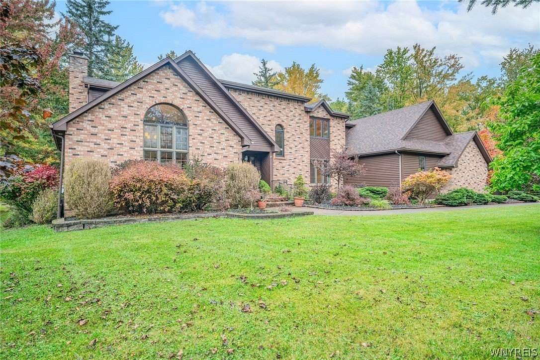 1.6 Acres of Land with Home for Sale in Orchard Park, New York