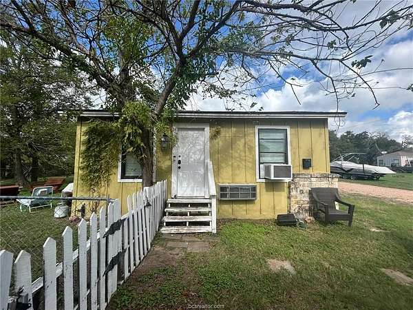 1.58 Acres of Improved Mixed-Use Land for Lease in College Station, Texas