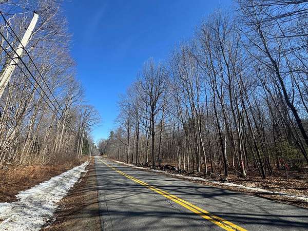 1.6 Acres of Residential Land for Sale in Vassalboro, Maine