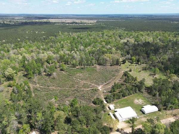 129 Acres of Recreational Land for Sale in Bon Wier, Texas