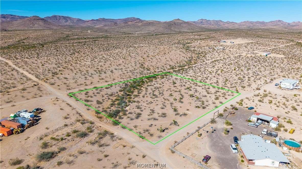 2.2 Acres of Residential Land for Sale in Golden Valley, Arizona