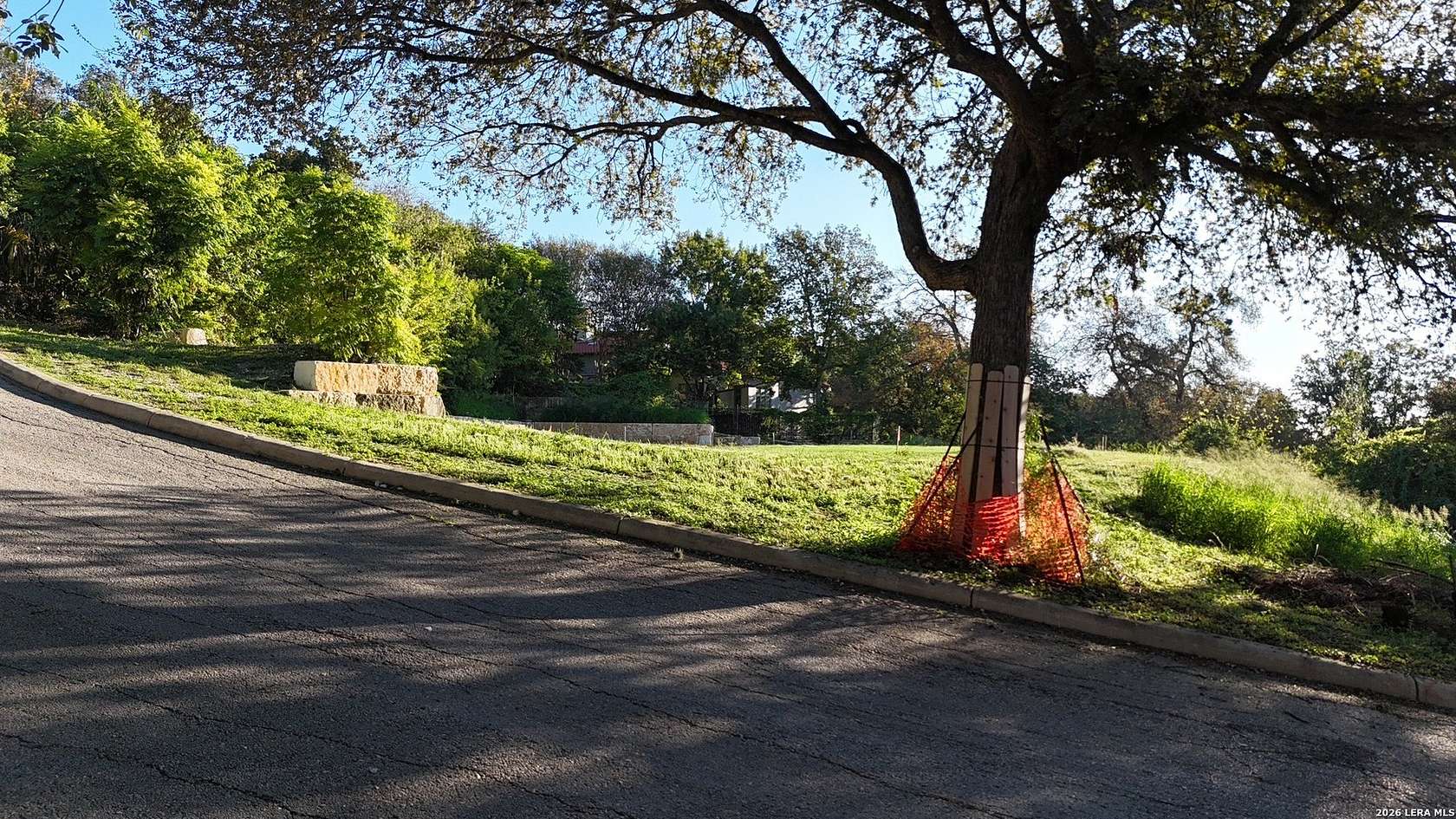 0.49 Acres of Residential Land for Sale in Terrell Hills, Texas