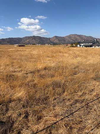 2.5 Acres of Land for Sale in Tehachapi, California