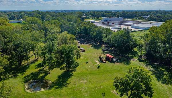 2.29 Acres of Residential Land for Sale in Des Moines, Iowa