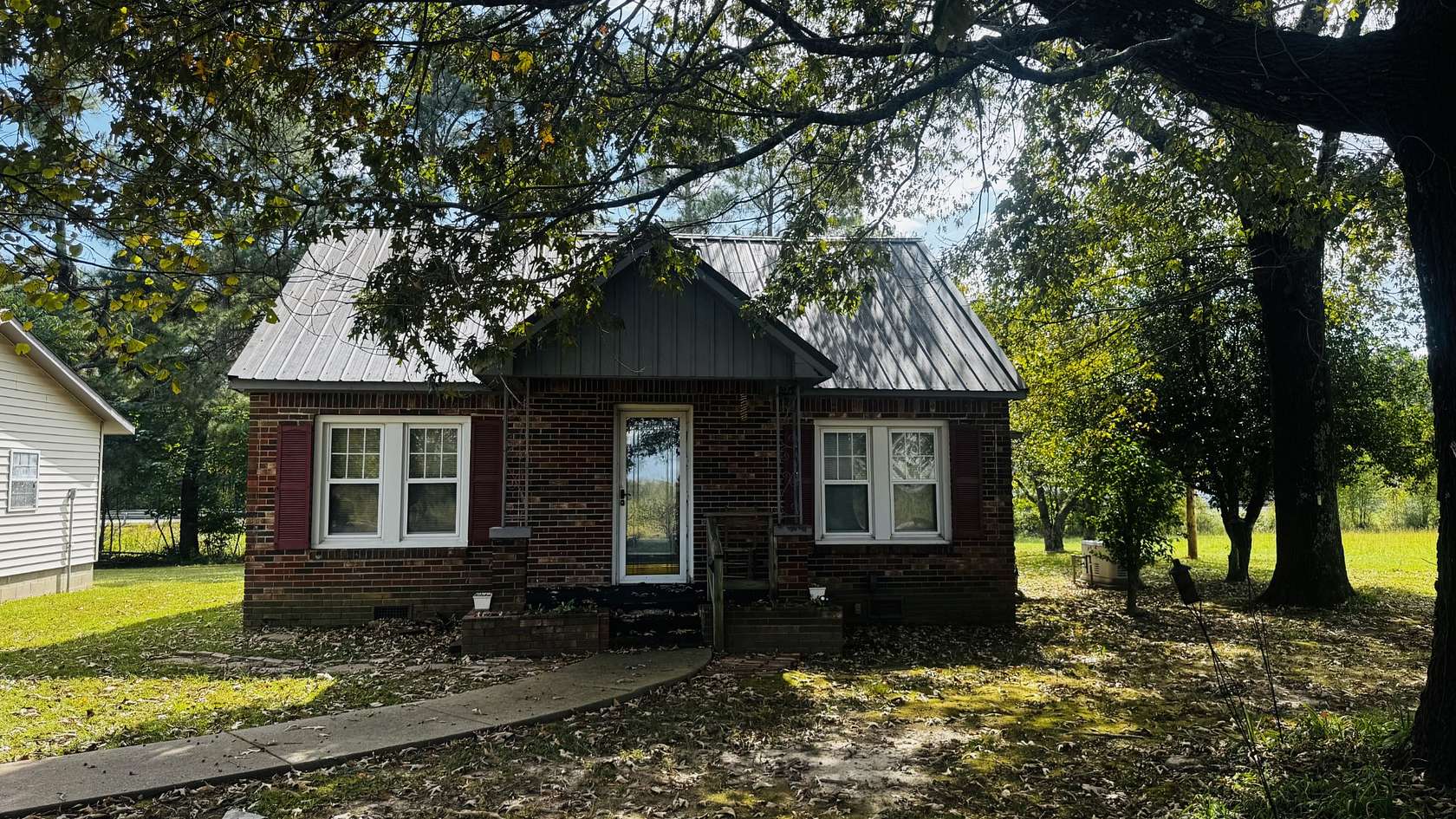 11 Acres of Land with Home for Sale in Burns, Tennessee