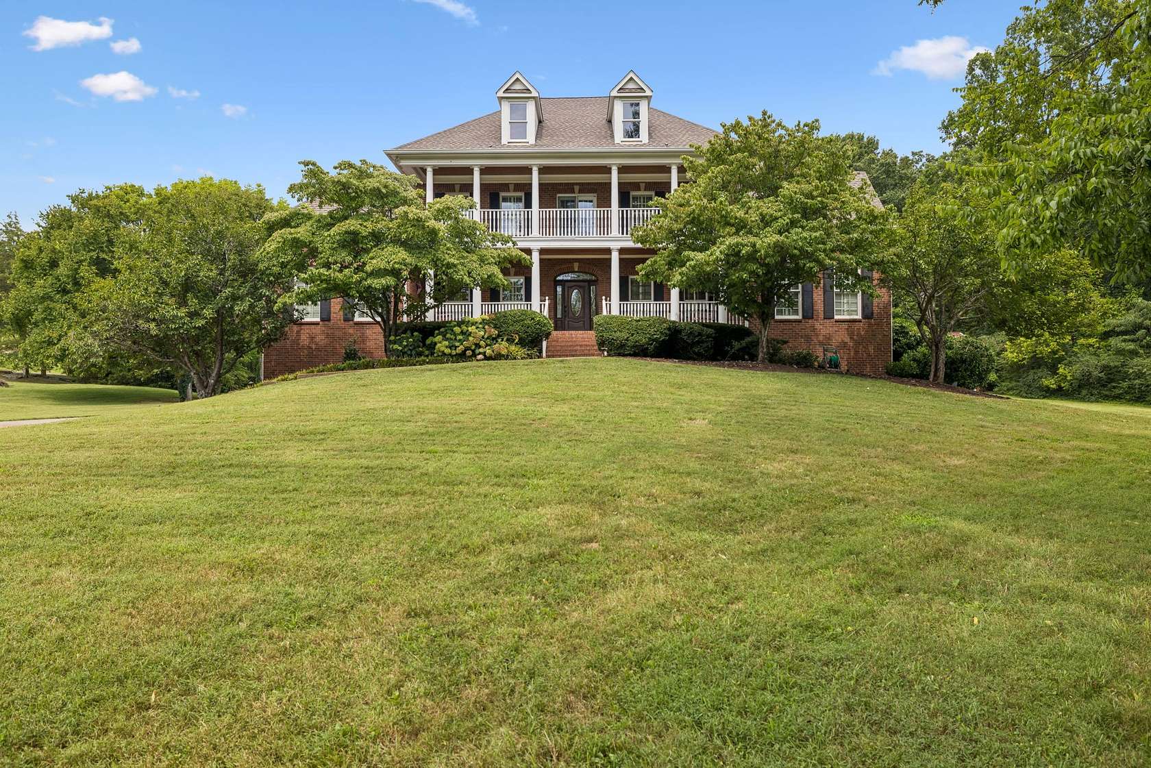 5 Acres of Land with Home for Sale in Franklin, Tennessee