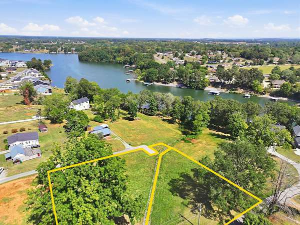0.46 Acres of Residential Land for Auction in Winchester, Tennessee