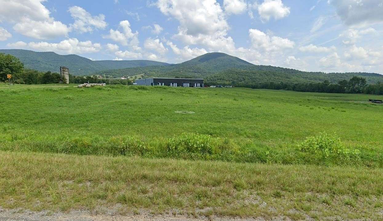 2 Acres of Commercial Land for Sale in Pembroke, Virginia